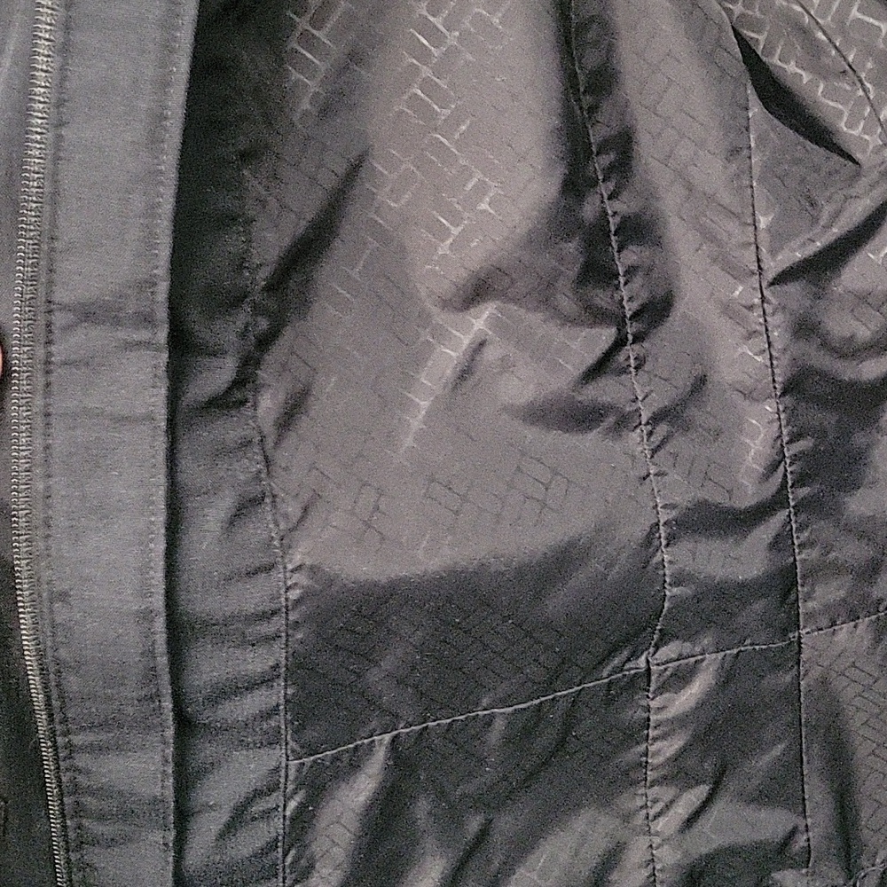 Columbia Women's Black Hooded Ski Jacket - Picture 9 of 9